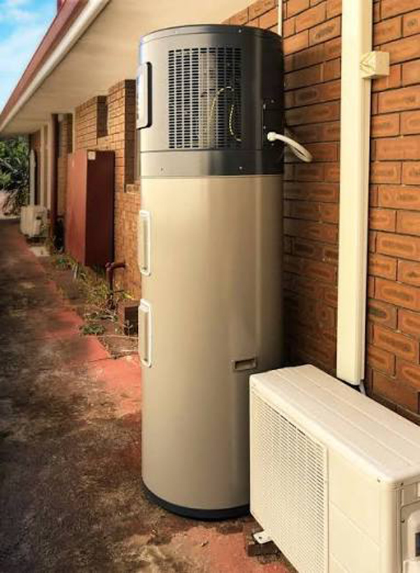 Lắp Heat Pump tại Vinhomes Marina